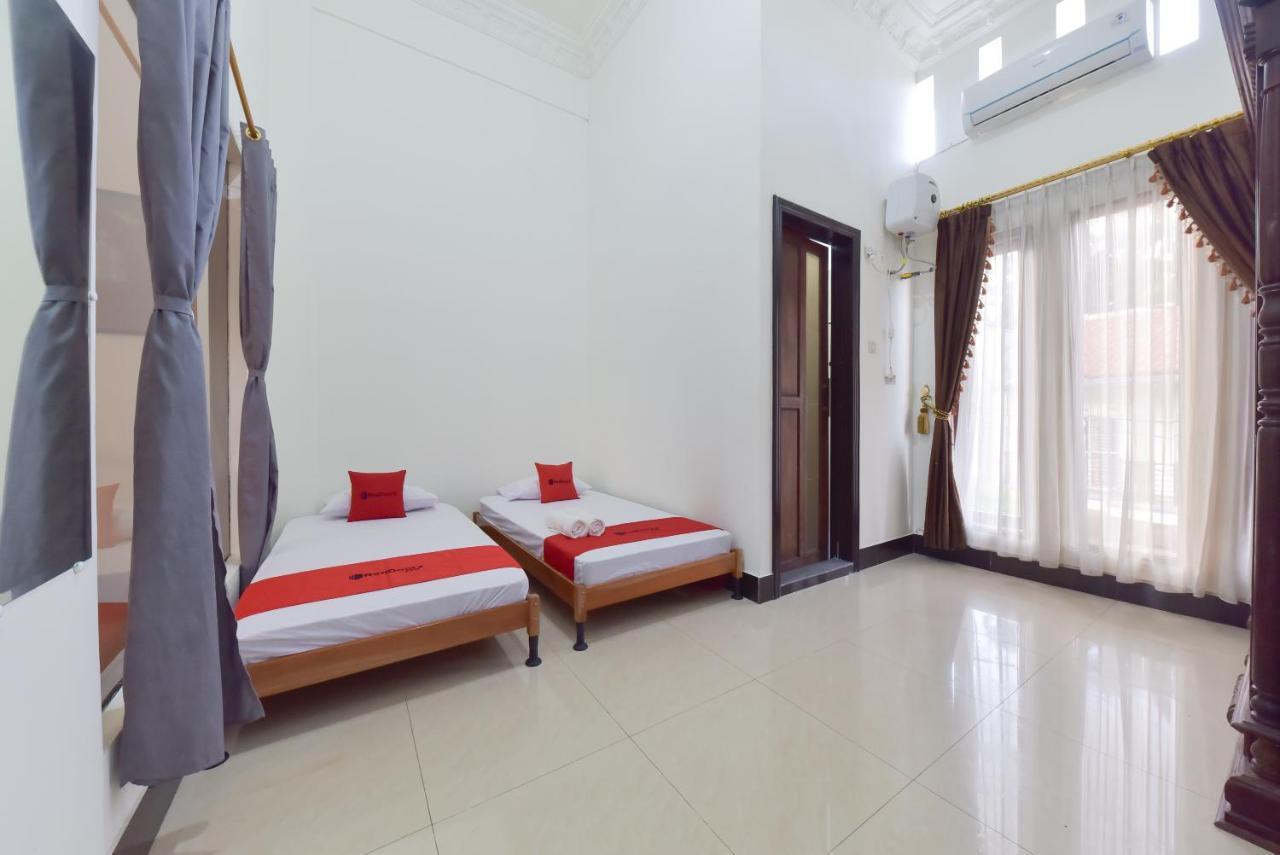 Hotel Reddoorz Syariah Near Dago Pakar 2 Bandung Exterior foto